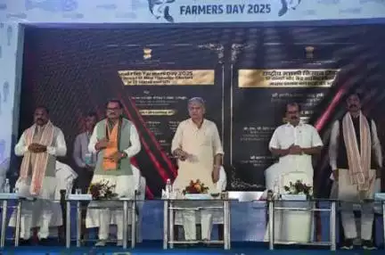 राष्ट्रीय मत्स्य किसान दिवस 2025 के अवसर पर माननीय केंद्रीय मंत्री श्री राजीव रंजन सिंह ने ICAR-CIFA, भुवनेश्वर से 17 नए मत्स्य क्लस्टरों का रिमोट का बटन दबाकर शुभारंभ किया