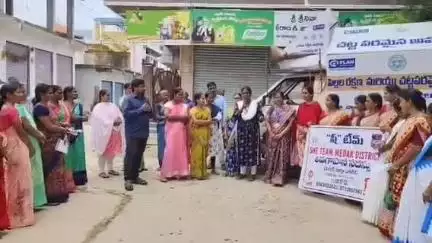 మెదక్: బాలల హక్కుల పరిరక్షణ అందరి బాధ్యత అని ప్లాన్ ఇండియా ప్రాజెక్ట్ ఆఫీసర్ సుజాత, వెంకటేశ్వర్లు తెలిపారు