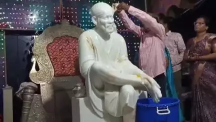 ରାୟଗଡା: ପବିତ୍ର ଗୁରୁ ପୂର୍ଣ୍ଣିମା ଅବସରରେ ଗୁଣପୁର ଶିରିଡ଼ି ସାଇ ଙ୍କ ମନ୍ଦିର ରେ ଅନେକ ଭକ୍ତ ଙ୍କ ସମାଗମ