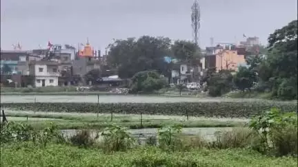 ओकनी तालाब बचा,NGT ने लिया संज्ञान, गोपाल राय और पत्रकार नीलेंदु जयपुरियार की ऐतिहासिक जीत।