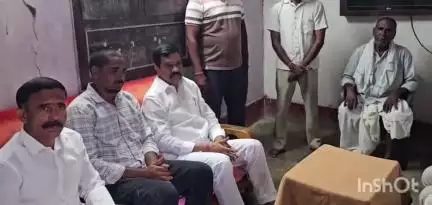 బాల్కొండ: బడా భీంగల్ గ్రామంలో పలు బాధిత కుటుంబాలను పరామర్శించిన మాజీమంత్రి ఎమ్మెల్యే వేముల ప్రశాంత్ రెడ్డి