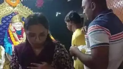 ଜୟପୁର: ଗରୁ ପୁଣ୍ଣିମା ଅବସରରେ ଜୟପୁର  ଢେପଗୁଡା ସ୍ଥିତ ସିରିଡି ସାଇ ବାବା ମନ୍ଦିରରେ ଭକ୍ତଙ୍କ ଭିଡ