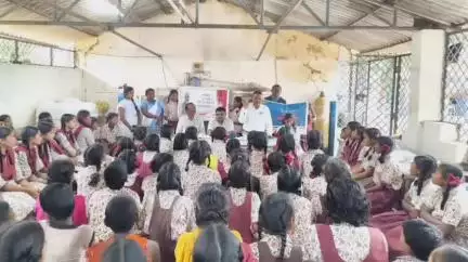 జన్నారం: గిరిజనులందరూ సికిల్ సెల్ అనీమియా పరీక్షలు చేయించుకోవాలి: కవ్వాల్‌లో హెల్త్ ఎడ్యుకేటర్ అల్లాడి శ్రీనివాస్