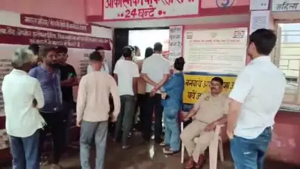 तालबेहट: तिवरयाने में पति-पत्नी ने किया विषाक्त पदार्थ का सेवन, पत्नी की मौत के मामले में मायके पक्ष वालों ने किया हंगामा