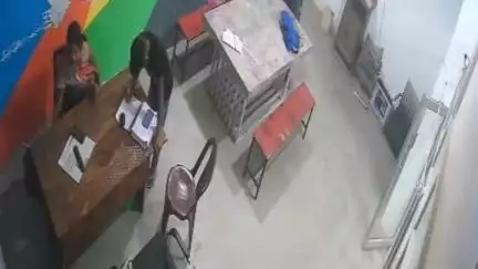 महमूदाबाद: लाइब्रेरी में छात्र और मकान मालिक के बीच विवाद, महमूदाबाद युवक ने साथियों के साथ मिलकर मालिक की पिटाई की