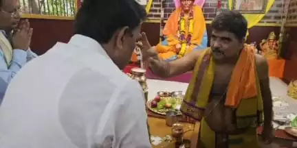 उत्तर सोलापूर: डोंबिवली येथील टिळक नगरातील ‘स्वामींचे घर’ येथे आमदार सुभाष देशमुख यांची सदिच्छा भेट...