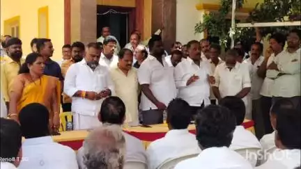 పూతలపట్టు: తవణంపల్లె మండల తెలుగుదేశం పార్టీ అధ్యక్షులుగా వెంకటేష్ చౌదరి ఏకగ్రీవం