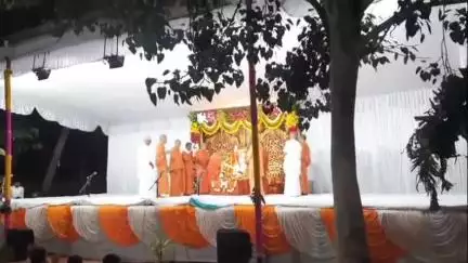 ವಿಜಯಪುರ: ಗುರುಪೂರ್ಣಿಮೆ; ನಗರದ ಜ್ಞಾನ ಯೋಗಶ್ರಮದಲ್ಲಿ ಸಿದ್ದೇಶ್ವರ ಶ್ರೀಗಳಿಗೆ ವಿಶೇಷ ಗುರುನಮನ