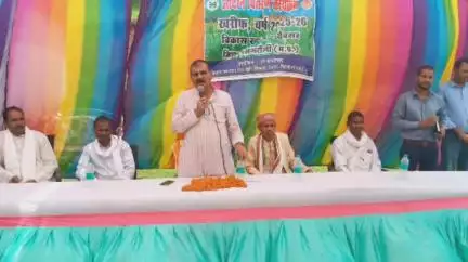 देवसर: ग्राम पंचायत पोखरा एवं सरौंधा में बीज वितरण कार्यक्रम हुआ आयोजित, विधायक ने गिनाई सरकार की योजनाएं