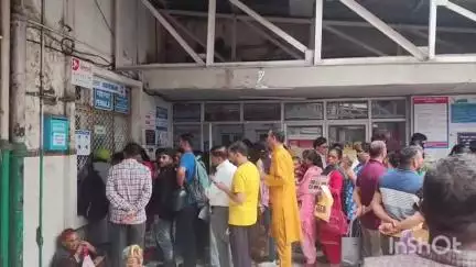 सोलन: जिले में अब तक डेंगू के 8 मामले आए सामने, स्वास्थ्य विभाग घर-घर जाकर लोगों को कर रहा जागरूक