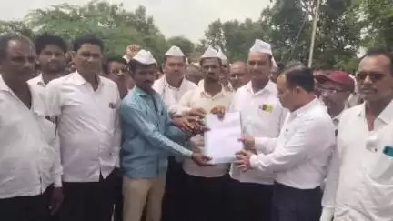 बसमत: सरकारला आमचा बळी घ्यावा लागला तरी चालेल पण जमिनी देणार नाही, जोड जवळ्यातील शेतकऱ्यांचा शक्तीपीठ महामार्गाला विरोध