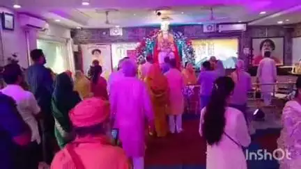 राजनांदगांव: शहर के बर्फानी आश्रम में गुरु पूर्णिमा के अवसर पर पूजा-अर्चना कर निकाली गई भव्य शोभायात्रा