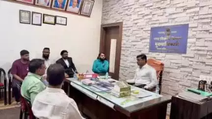 बुलढाणा: बुलडाणा शहरातील खराब रस्ते तात्काळ दुरुस्त करा - शेतकरी नेते रविकांत तुपकर