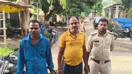 कहरा: पतरघट हत्याकांड: पुलिस ने 3 अभियुक्तों को किया गिरफ्तार, सदर एसडीपीओ ने कार्यालय में की प्रेस कॉन्फ्रेंस