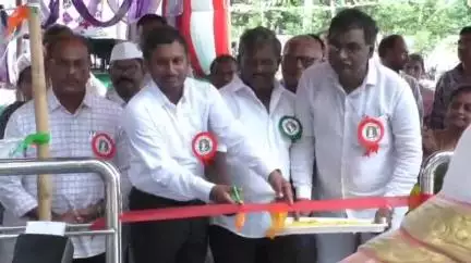 ఈతముక్కలలో మెగా పేరెంట్ టీచర్స్ మీటింగ్లో పాల్గొన్న ఇన్చార్జి కలెక్టర్ గోపాలకృష్ణ