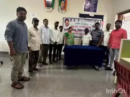 నాగర్ కర్నూల్: జిల్లా మత్స్య శాఖ కార్యాలయంలో ఘనంగా జాతీయ చేపల రైతుల దినోత్సవం హాజరైన జిల్లా అధికారినీ ఏడి రజిని
