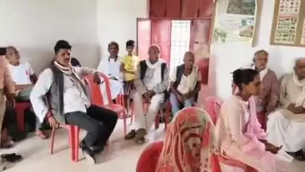 कोरांव: बंशीपुर में आंचल शुक्ला और मैलहा में राजकुमार गुप्ता बने पंचायत सहायक, ग्राम प्रधानों की अध्यक्षता में हुई बैठक