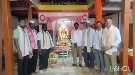 पेठ: श्री क्षेत्र संगमेश्वर सह तालुक्यात विविध ठिकाणी गुरुपौर्णिमा उत्सव भक्तीमय वातावरणात करण्यात आला साजरा