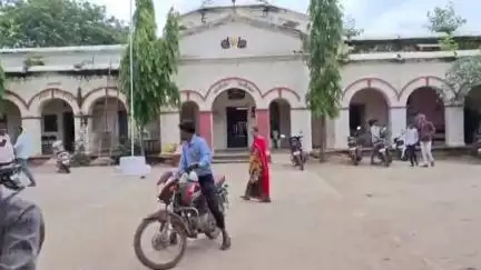 सुवासरा: सुवासरा तहसील पंचायत रुणीजा अंबा अंगारी में उपचुनाव को लेकर औचक निरीक्षण, 22 जुलाई को होंगे उपचुनाव