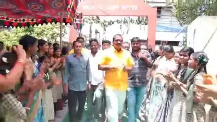 పాలకొల్లు: పట్టణంలో బి.వి.ఆర్.ఎమ్ గర్ల్స్ హై స్కూల్ లో మెగా పేరెంట్స్, టీచర్ మీట్ కార్యక్రమంలో పాల్గొన్న మంత్రి నిమ్మల రామానాయుడు