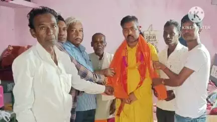 राहे: गुरु पूर्णिमा पर भाजपा राहे ने गुरुजनों को किया सम्मानित