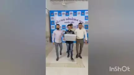 રાજકોટ પૂર્વ: રાજકોટ : SOG દ્વારા કાળીપાટ રીંગ રોડ ચોક પાસેથી ગાંજા સાથે એક વ્યક્તિને ઝડપી પાડયો, 7 લાખથી વધુનો મુદ્દામાલ કબ્જે કર્યો