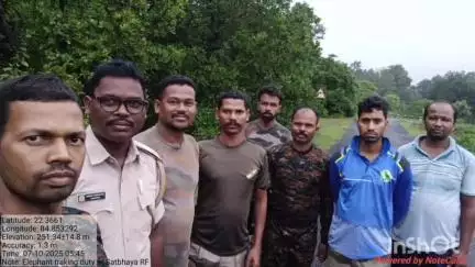 ବୀରମିତ୍ରପୁର: ରାଉରକେଲା ବନଖଣ୍ଡର ପାନପୋଷ,ରାଜଗାଙ୍ଗପୁର , କୁଆରମୁଣ୍ଡା ବାଙ୍କୀ,ବୀରମିତ୍ରପୁର ରେଞ୍ଜରେ ହାତୀମାନଙ୍କର ଉପସ୍ଥିତି ନେଇ ବନବିଭାଗର ସୂଚନା।