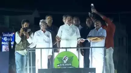 விக்கிரவாண்டி: மத்திய அரசிடம் நான்தான் 2999 கோடி வாங்கி கொடுத்தேன் அரசாங்கம் திமுக நடத்துது இவர்களுக்கு பணம் வாங்கி கொடுப்பது அண்ணா திமுக அப்புறம் எதற்கு இந்த அரசாங்
