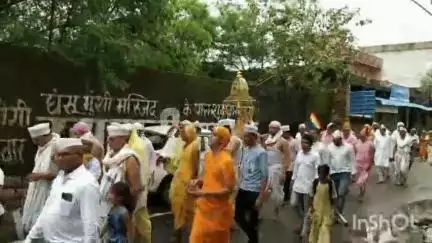 मालथोन: मालथौन में सिद्धचक्र विधान के समापन पर निकली श्रीजी की भव्य शोभायात्रा