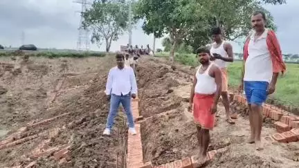 हरनौत: लंघौरा गांव के पास ₹10 लाख की लागत से छठ घाट का निर्माण किया जा रहा है