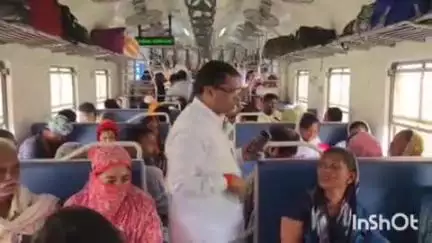 देसाईगंज वडसा: अधिवेशन सोडत पुरात अडकलेल्या शेतकऱ्यांच्या भेटीला रस्ता मार्ग बंद असताना लोकल ट्रेनने आमदार मसराम मतदारसंघात दाखल
