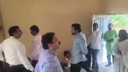 ಬಾಗೇಪಲ್ಲಿ: ಪಟ್ಟಣದಲ್ಲಿ ಎರಡು ತಿಂಗಳೊಳಗೆ ಖಾತೆಗಳನ್ನು ವಿತರಿಸಲು ಜಿಲ್ಲಾಧಿಕಾರಿ ಪಿ.ಎನ್ ರವೀಂದ್ರ ಸೂಚನೆ