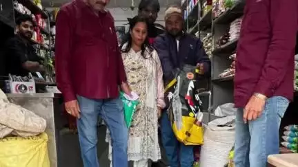 କୋରାପୁଟ ସହର: କୋରାପୁଟ ସହରର ବିଭିନ୍ନ ଦୋକାନରେ ସିଙ୍ଗଲ ୟୁଜ ପଲିଥିନ ଜବତ , ଜୋରିମାନା ଆଦାୟ
