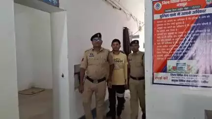 पत्थलगांव: लुड़ेग के हनुमान मंदिर की दान पेटी से रुपए चुराने वाले आरोपी को पुलिस ने किया गिरफ्तार, भेजा जेल