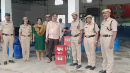 నిజామాబాద్ సౌత్: నగరంలోని కళ్ళు డిపోలను తనిఖీ చేసిన ఎక్సైజ్ అధికారులు