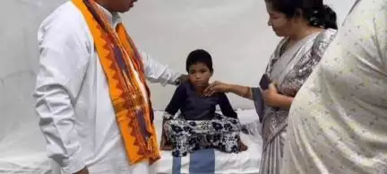 ଅନୁଗୋଳ: ପାଳଲହଡ଼ା ମେଡ଼ିକାଲ ଯାଇ ମ୍ୟାଲେରିଆ ଆକ୍ରାନ୍ତ ହୋଇଥିବା ଛାତ୍ରଛାତ୍ରୀଙ୍କୁ ଭେଟିଲେ ବିଧାୟକ ଅଶୋକ ମହାନ୍ତି