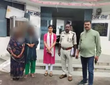 टीकमगढ़: बुड़ेरा थाना पुलिस ने अपहृत नाबालिग बालिका को किया दस्तयाब, परिजनों को सौंपा