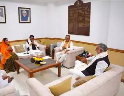 अलीराजपुर: मंत्री नागर सिंह चौहान की पहल से जिले में बनेंगे तीन हाईटेक पंचायत भवन, ₹15.77 करोड़ स्वीकृत