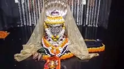 करवीर: सिद्धगिरी कनेरी मठावर गुरुपौर्णिमेनिमित्त भाविकांची मोठी गर्दी