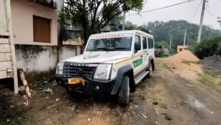 ଅନୁଗୋଳ: ବଅଁରପାଳ ଦେଇ ଯାଇଥିବା ୧୪୯ ନମ୍ବର ଜାତୀୟ ରାଜପଥରେ ଦୁର୍ଘଟଣା ଘଟଣା, ଅଭିଯୋଗରେ ଜଣେ ଅଟକ ଓ ଆମ୍ବୁଲାନ୍ସ ଜବତ