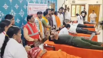 రామగుండం: కేంద్ర మంత్రి బండి సంజయ్ జన్మదినం సందర్భంగా రామగుండం పారిశ్రామిక ప్రాంతంలో బీజేపీ ఆధ్వర్యంలో మెగా రక్తదాన శిబిరం