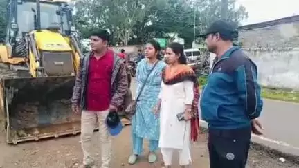 ଜୟପୁର: ବାପୁଜି ନଗରରେ ଥିବା ସରକାରୀ ଜାଗାରେ ଆଡ୍ଡା ଜମାଇଥିବା ବନ୍‌ଜାରୀଙ୍କୁ ଉଚ୍ଛେଦ କଲା ଜୟପୁର ପୌରପାଳିକା