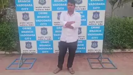 વડોદરા ઉત્તર: શહેર ક્રાઇમ બ્રાન્ચ દ્વારા ખોટા જન્મ પ્રમાણપત્રના ગુનામાં ઝડપાયેલા આરોપીના દિવાળીપુરા કોર્ટથી રિમાન્ડ મેળવવામાં આવ્યા
