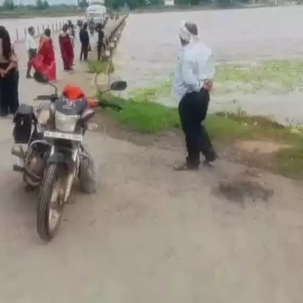 बेरला: सेमरिया घाट का जलस्तर खतरे के निशान से ऊपर, बाढ़ का खतरा