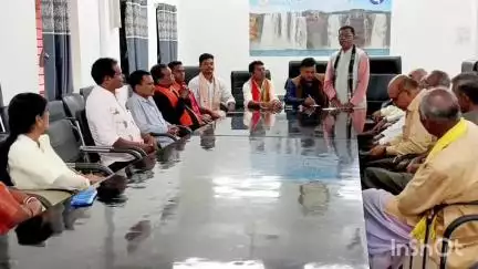 लोहंडीगुडा: गुरु पूर्णिमा के अवसर पर लोहंडीगुड़ा भाजपा मंडल ने गुरुजनों का सम्मान किया