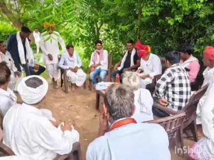 उनियारा: उनियारा के लोगों ने विधायक राजेंद्र गुर्जर को अपनी समस्याओं से कराया अवगत