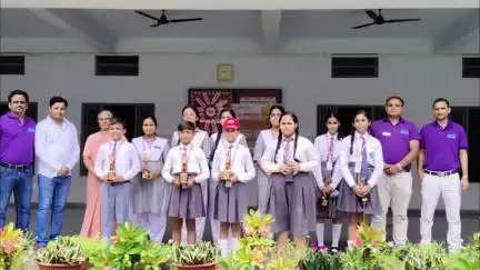 शाहगंज: सबरहद में जेसीआई ने आयोजित किया हैंडराइटिंग प्रतियोगिता