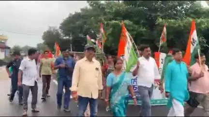 আউশগ্রাম ১: আউশগ্রামের দ্বারিয়াপুর এলাকায় একুশে জুলাই নিয়ে প্রস্তুতি মিছিল করল তৃণমূল কংগ্রেস, হাঁটেন বিধায়ক অভেদানন্দ থান্দার