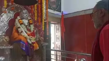 నిజామాబాద్ రూరల్: ముబారక్ నగర్, మాధవ్ నగర్ సాయిబాబా ఆలయంలో భక్తుల ప్రత్యేక పూజలు