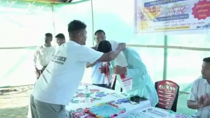নাহৰকটীয়া: নামৰূপত নাহৰকটীয়া ক্ৰীড়া সন্থাৰ আতিথ্যত অনুষ্ঠিত কাবাডী প্ৰশিক্ষণ শিৱিৰৰ সামৰণি অনুষ্ঠানত উপস্থিত বিধায়ক তৰংগ গগৈ